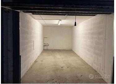 Garage a Rogno