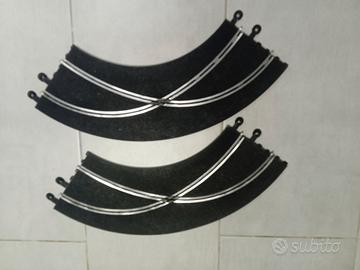 Slotcar 2 Binari Scalextric cambio in curva