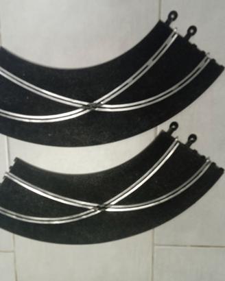 Slotcar 2 Binari Scalextric cambio in curva