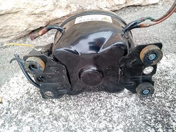 motore frigo congelatore fonsiona perfetto 