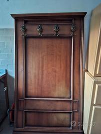 Appendiabiti di legno