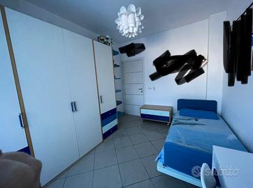 Zona Notte: Letti + Cassettiera + Armadio