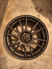 Cerchione  OZ in lega ultra leggera HLT misura 19