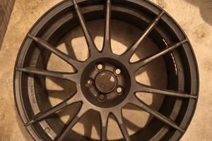 Cerchione  OZ in lega ultra leggera HLT misura 19