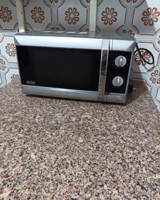 Forno a microonde De Longhi