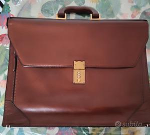 cartella di pelle portadomenti