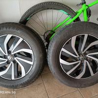 Cerchi Volkswagen polo con gomme