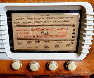 Radio vintage Melody