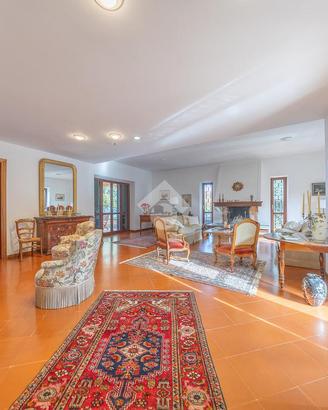 VILLA SINGOLA A MONTE PORZIO CATONE