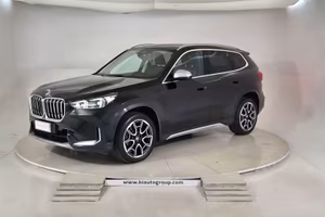 BMW X1 U11 sdrive18d X-Line auto