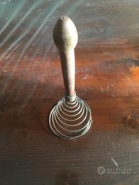 Frustino da cucina antico