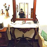 Mobile Antico con Specchiera