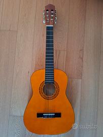 Chitarra classica con custodia e corde di riserva