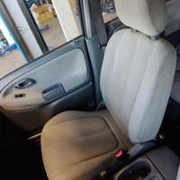 Sedile anteriore dx SUZUKI GRAND VITARA del 1999