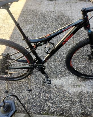 MTB KTM bi ammirtizzata 