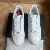 Nike Air Force 1 Low Supreme Bianche, Taglia 44