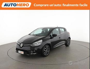 RENAULT Clio RT08882