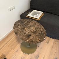 tavolo con piano in pietra