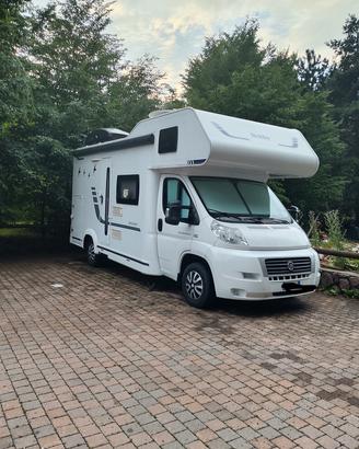 Camper mansardato