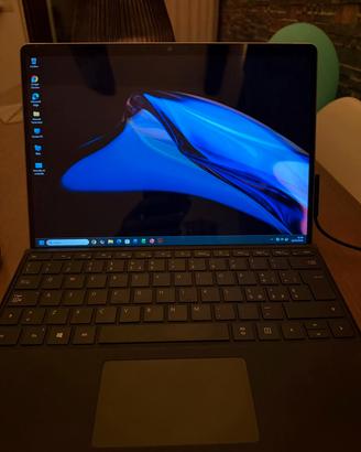 Microsoft Surface Pro 8 i5/8GB/256GB