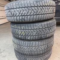 215/65/17 99h pirelli