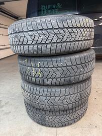 215/65/17 99h pirelli