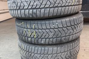 215/65/17 99h pirelli