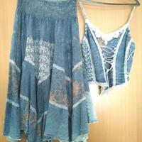 Completo di jeans con gonna