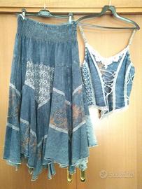 Completo di jeans con gonna