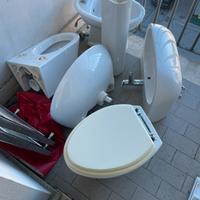 Sanitari per due bagni