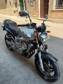 Yahama FZ6 -2004