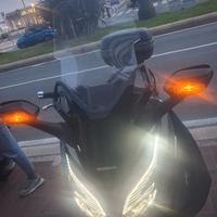 Honda Forza 300 abs  de luxe