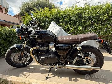 Bonneville T100  ( Euro 5a) Jet Black