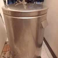 Contenitori per olio