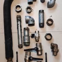 Raccordi idraulica stock, rubinetti
