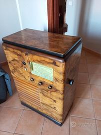 Radio d'epoca a valvole Marelli Nilo azzurro 