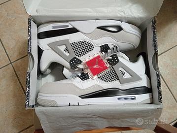 Jordan 4 