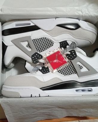 Jordan 4 