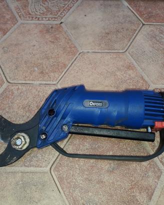 Attrezzi per potatura pneumatica