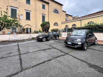 POSTO AUTO A LIVORNO