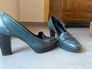 scarpe comode con plateau 