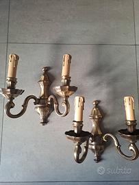 Coppia di appliques stile classico a due braccia