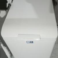 lavatrice carico dall'alto Electrolux pari al NUOV