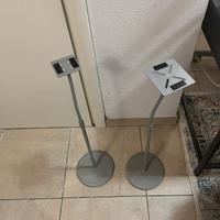 HAMA Supporto da terra per casse "slim".