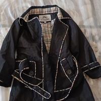 trench coat Burberry da bambina NON originale 