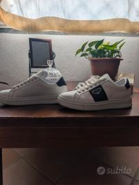 Sneakers Triangle Plein 