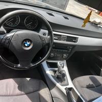 BMW INTERNI ED ESTERNI