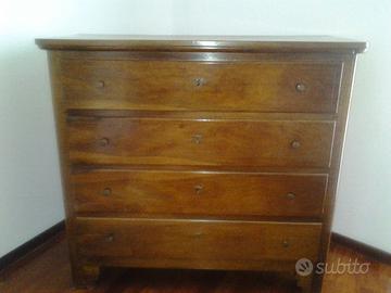 Cassettone d'epoca in noce 800