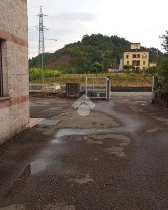 CAPANNONE A FORNOVO DI TARO
