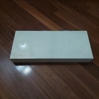 mensola laccata bianco lucido con supporto